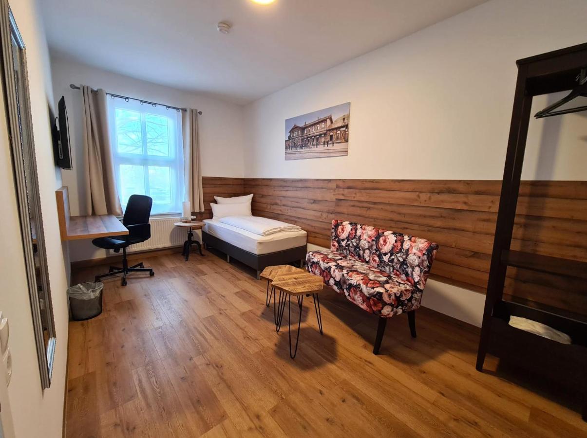 Hotel Gleis 3Viertel イェーナ エクステリア 写真