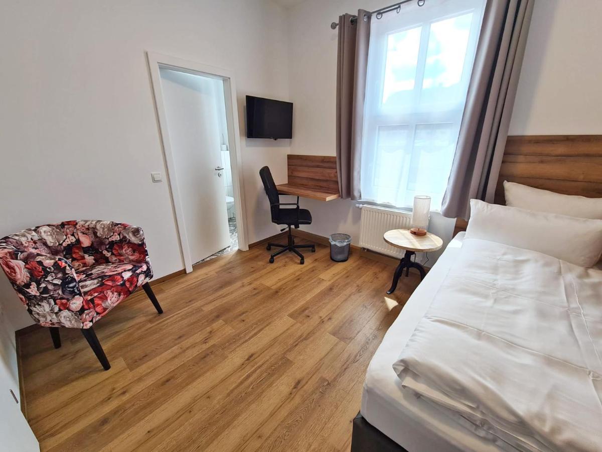 Hotel Gleis 3Viertel イェーナ エクステリア 写真